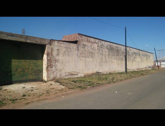 800M² BUILDING FOR SALE IN RANDFONTEIN CENTRAL